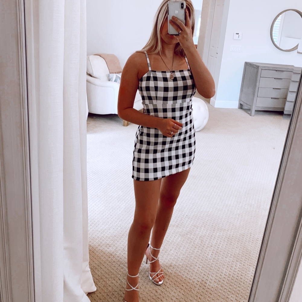Fitted checkered mini dress